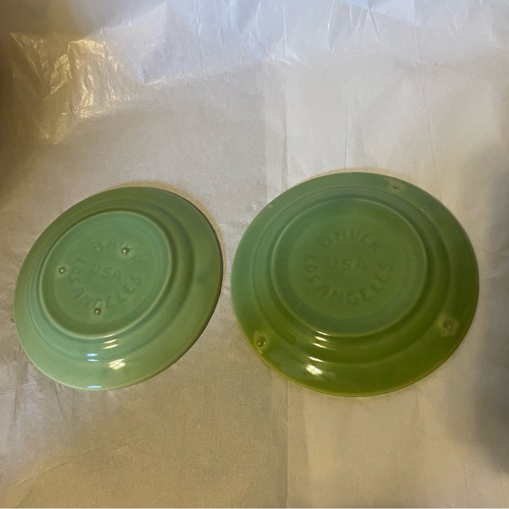 SOLD-Bauer original vintage salad/appetizer plates - Picture 4 of 8